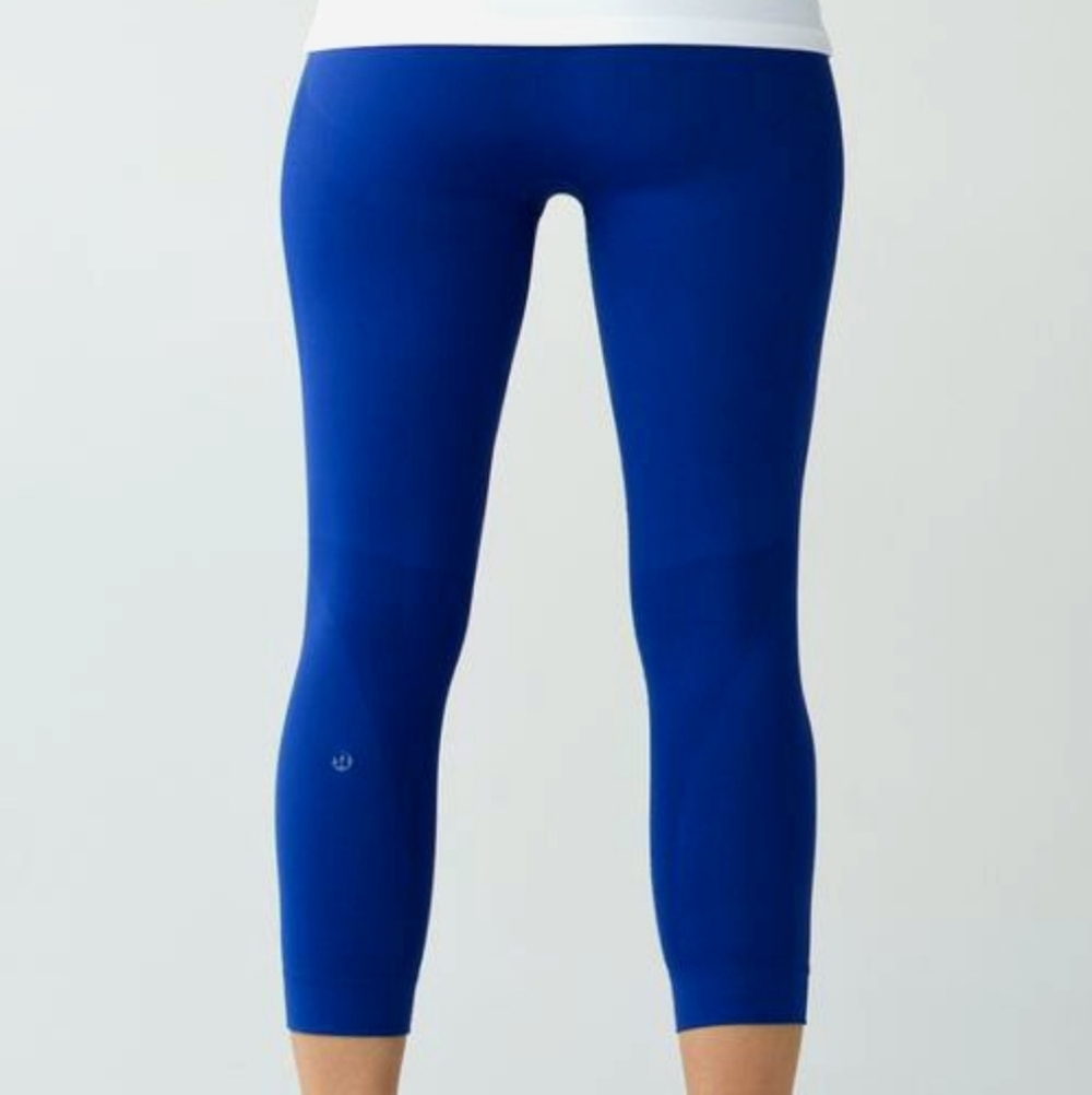 Lululemon Zone In Crop Sapphire Blue - Picture 4 of 6
